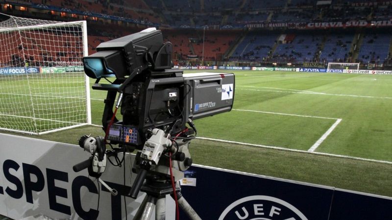 Dev rövanş TRT 1'de şifresiz! İşte milli futbolcumuzun yer alacağı o maç...