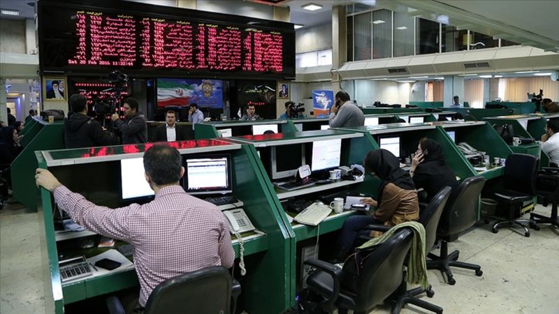 Tahran borsasında TEDPIX endeksi ilk kez 3 milyon puanı aştı
