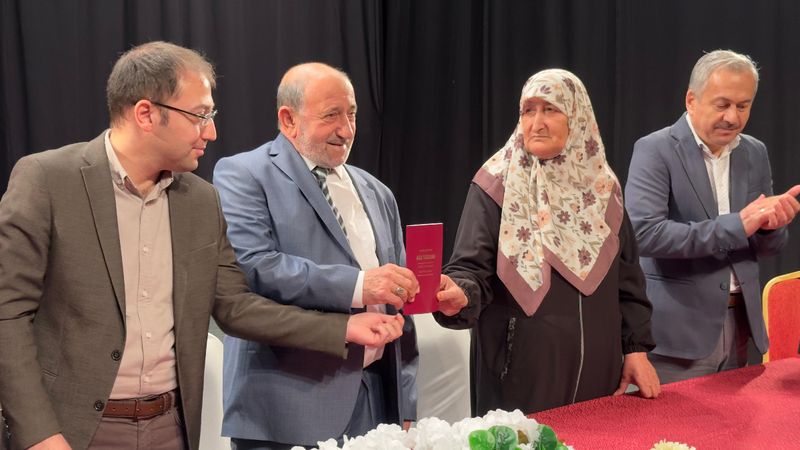 Kastamonu'da huzurevinde tanışıp evlendiler