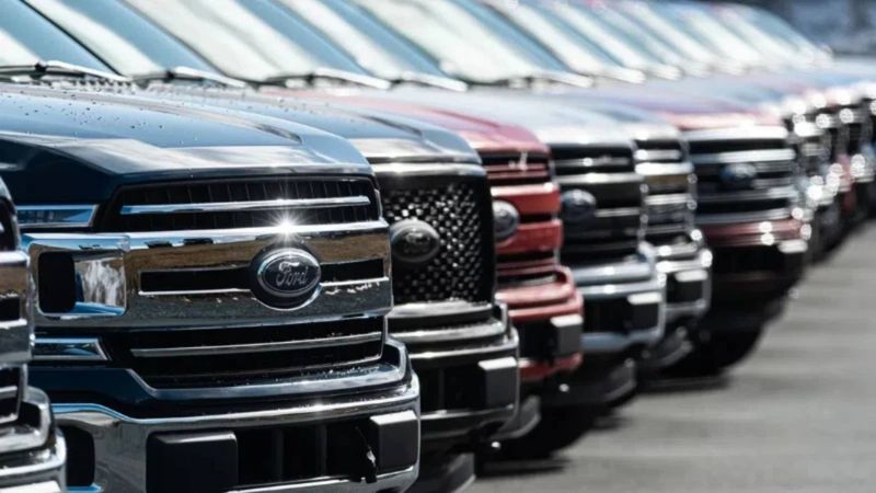 Otomobil devi yüz binlerce aracını geri çağırdı! Hem frenler hem motor arıza veriyor