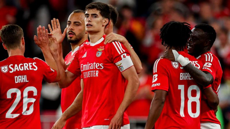 Benfica, sahasında Tirsense'yi farklı geçti
