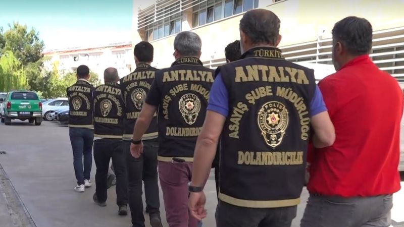 Antalya'da sosyal medyadan satış ilanıyla 1,5 milyon TL'lik kapora vurgunu