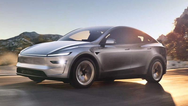 Uygun fiyatlı olması beklenen yeni Tesla Model Y'nin Türkiye fiyatı ortaya çıktı