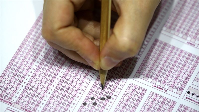 Hukuk Mesleklerine Giriş Sınavı 17 ilde yapıldı