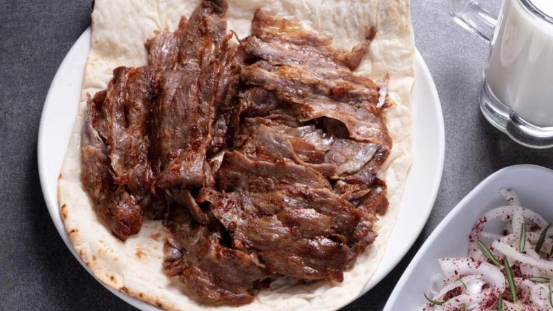 Bursa merkezli efsane dönerci iflasın eşiğinde! Şubeleri tek tek kapanacak