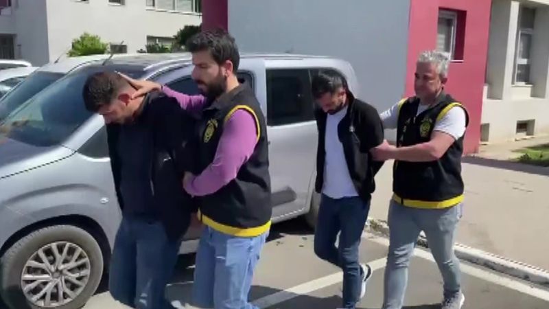 Adana'da 'vatandaşlık' vaadiyle 14 milyon TL'lik vurgun: 4 şüpheli tutuklandı