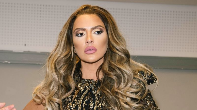 Dansçılara tacizi affetmedi! Hadise hemen iş ilişkisini kesti