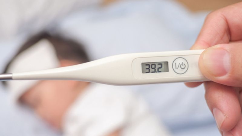 Ateş nasıl düşer? Ateşi en hızlı ne düşürür?