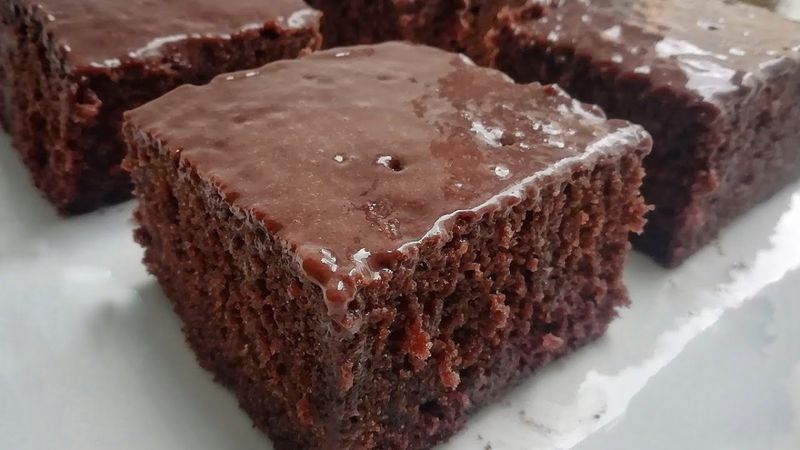 Islak kek level atlayacak: Bu yöntemle her yeri ıslanıyor...