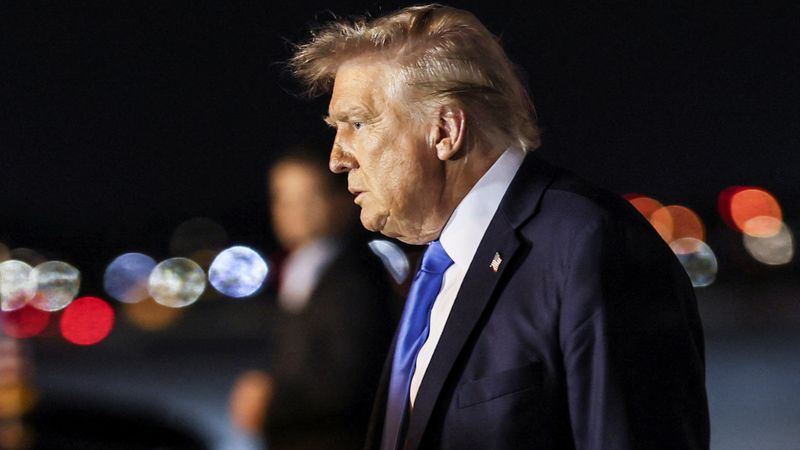 Fed'i hedef alan Donald Trump piyasaları karıştırdı