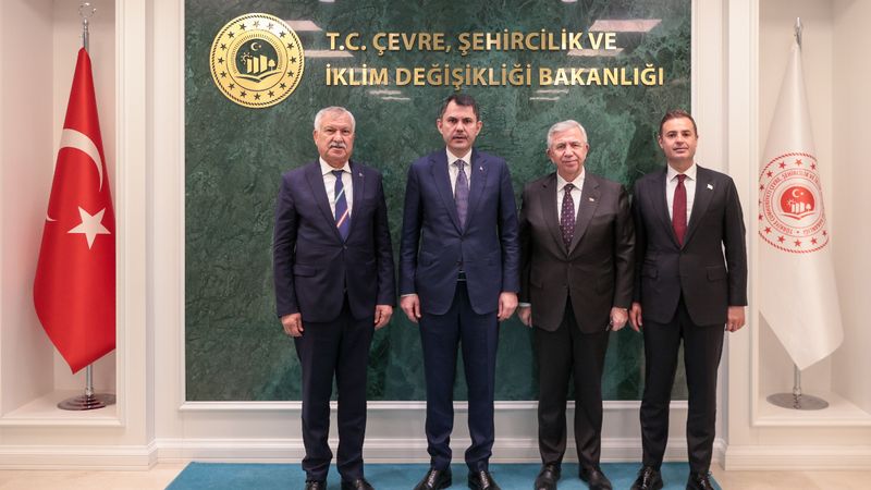 Murat Kurum; Mansur Yavaş, Zeydan Karalar ve Ahmet Akın ile bir araya geldi