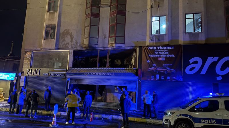 İstanbul'da ayakkabı dükkanında korkutan yangın