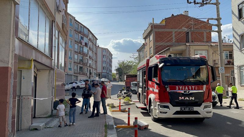 Tekirdağ'da tamir ettiği arabasının altında kaldı