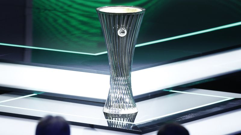 UEFA Konferans Ligi'nde finalistler belli oluyor