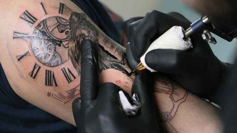 Dövmeciler dikkat! Bu ürünlerin satışı yasaklandı: İşte sebebi