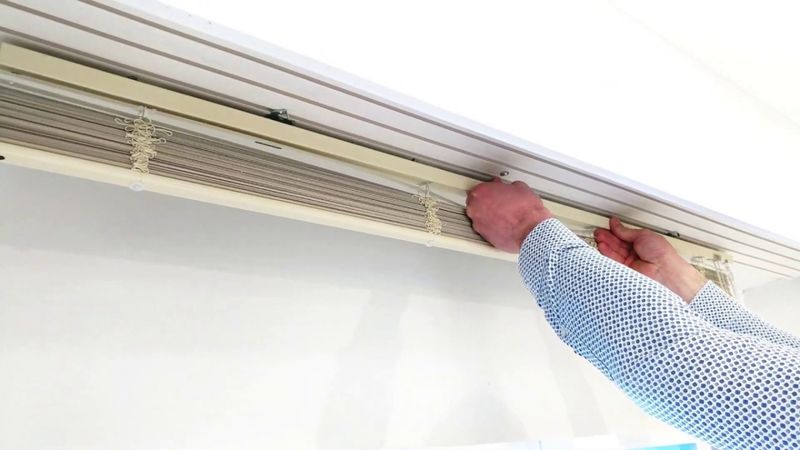 Sararan kornişlere sürün, yeni takılmış gibi görün...