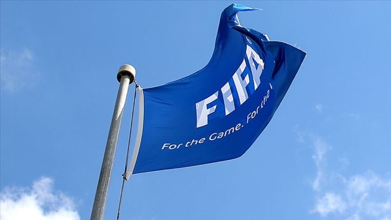 FIFA, futbolda ırkçılığın azami cezasını 5 kat yükseltti
