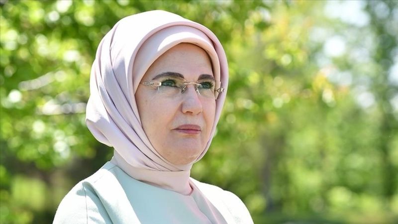 Emine Erdoğan, Anneler Günü'nü kutladı