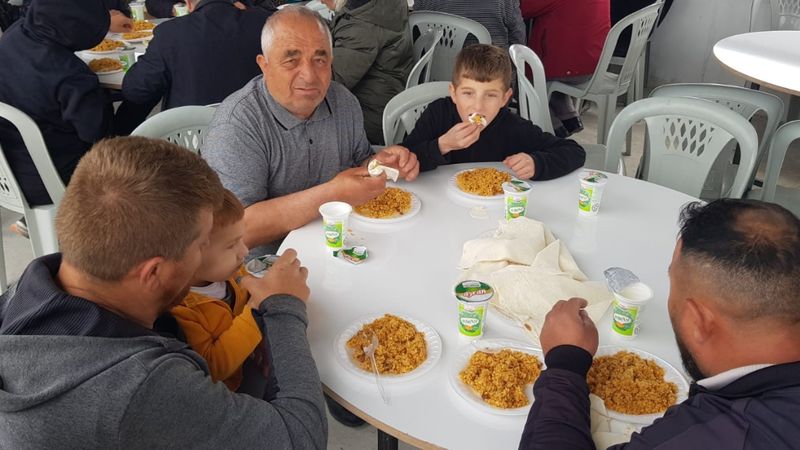 Sakarya'da hasat, dualarla ve pilav dağıtılarak başladı