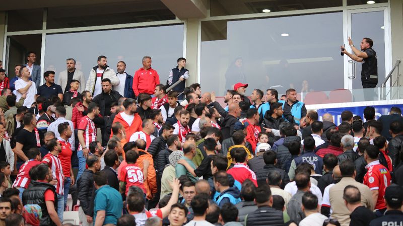 Sivasspor'da yönetime tepki!