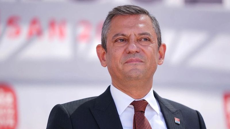 CHP Genel Başkanı Özgür Özel'den 32 anneye tebrik telefonu