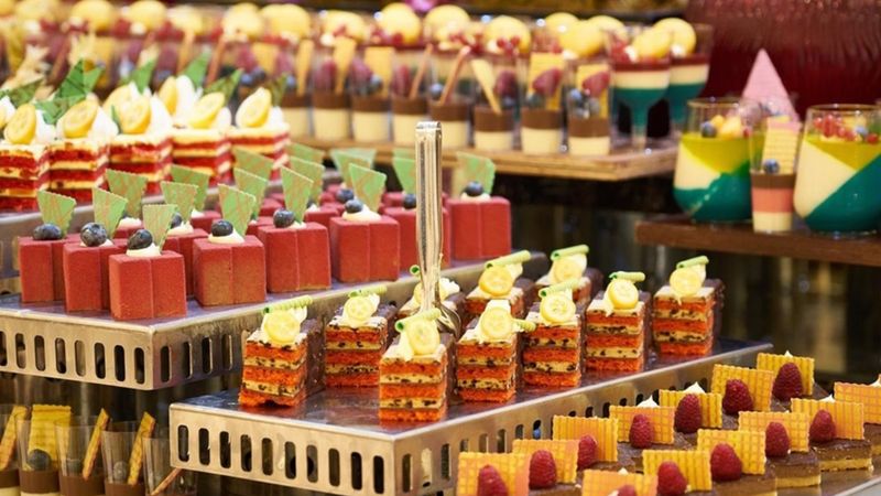 Evinde olan çöpe atacak: Meşhur tatlının içinden bakın ne çıktı