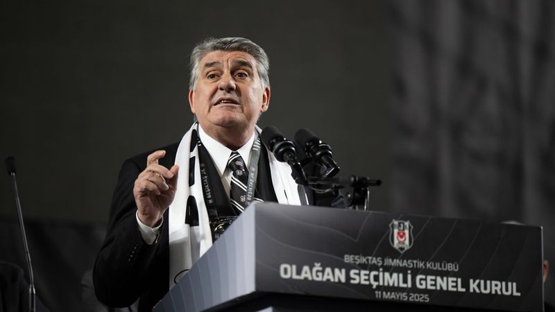 Beşiktaş Başkanı Serdal Adalı mazbatasını aldı