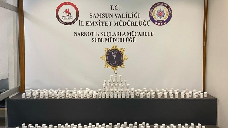 Samsun'da 14 bin 408 adet uyuşturucu hap ele geçirildi