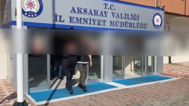 Aksaray'da kaçakçılık yapan telefoncuya baskın