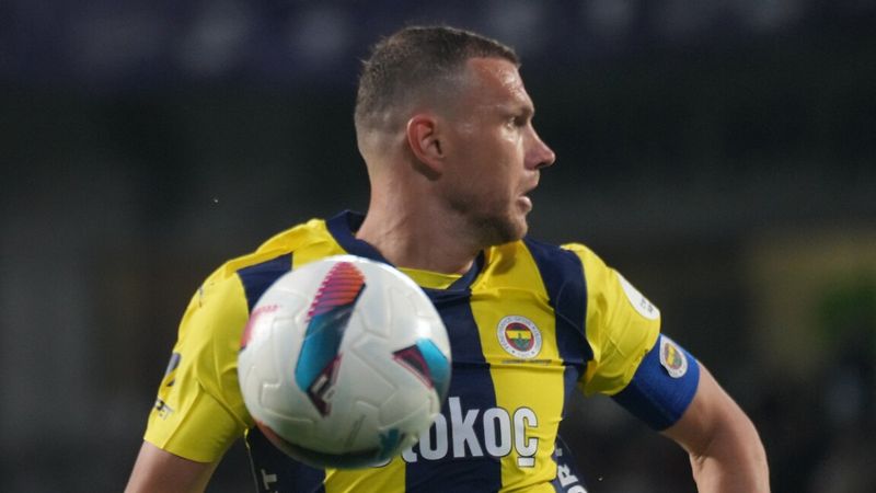 İtalyan ekipleri, Edin Dzeko'nun peşinde