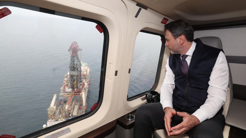 Alparslan Bayraktar duyurdu: Yeni müjdeler yolda