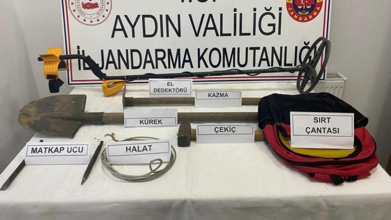 Aydın’da sit alanında kaçak kazı yapan 3 kişi suçüstü yakalandı