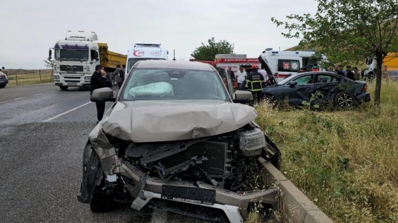 Diyarbakır'da kaza: 1 ölü 3 yaralı