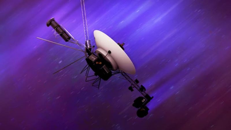 NASA, Voyager 1'in 20 yıldır uyuyan motorlarını yeniden çalıştırdı