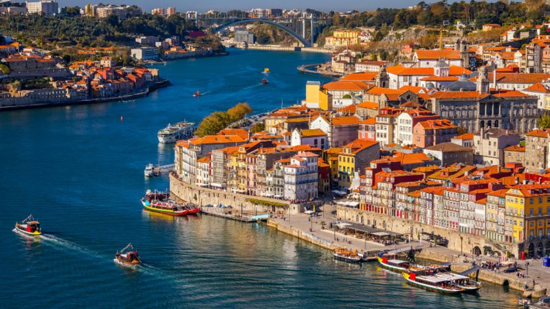 Turistler için dünyanın en iyi ülkesi belli oldu! Türkiye sıralamasıyla listeye damga vurdu