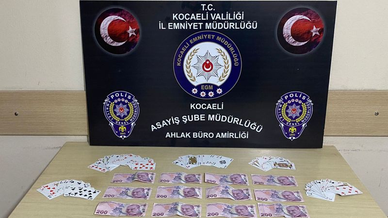 Kocaeli'de kumar oynayan 9 kişiye 83 bin 223 TL ceza