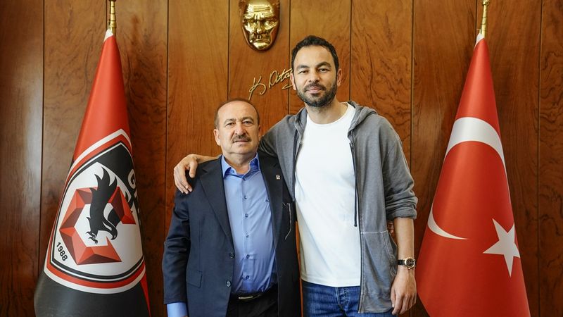 Gaziantep FK'nın çalıştığı teknik adamlar sözleşme sonunu göremiyor