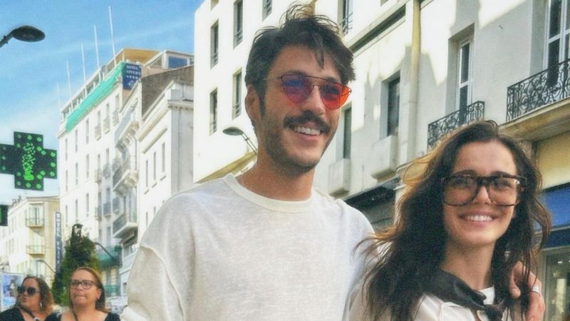 Hafsanur Sancaktutan tektaşını gösterdi