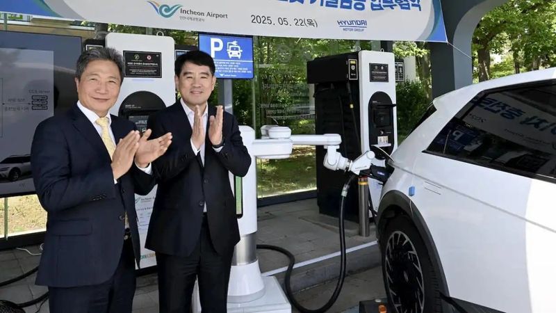 Hyundai, Güney Kore'de elektrikli araç şarj robotunu kullanıma sundu