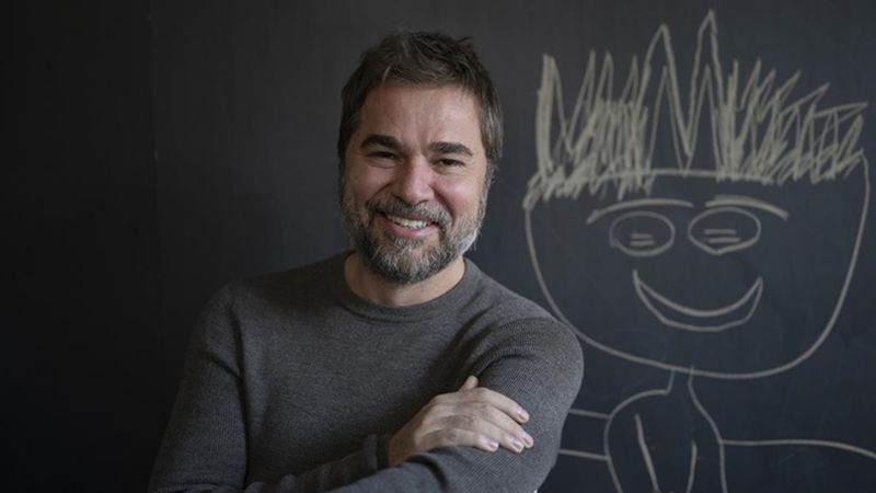 Engin Altan Düzyatan ailesiyle birlikte Dubai'ye taşınıyor