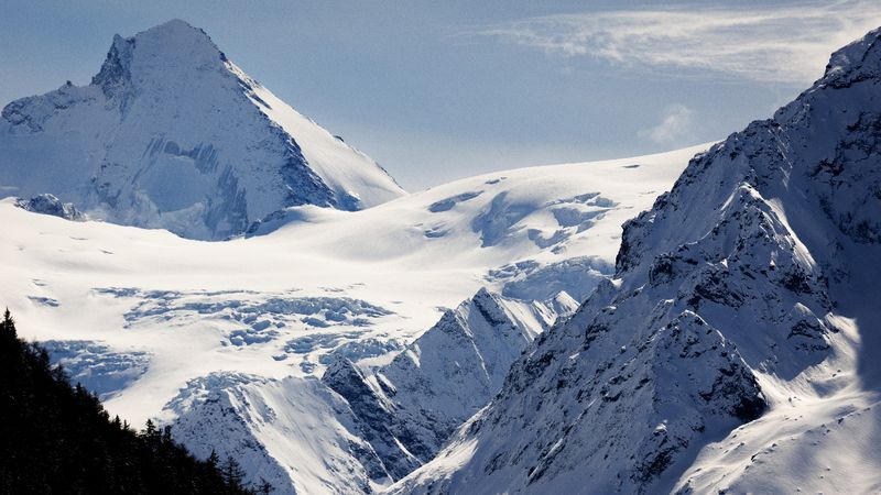 İsviçre'de kayıp 5 kayakçının cansız bedeni bulundu