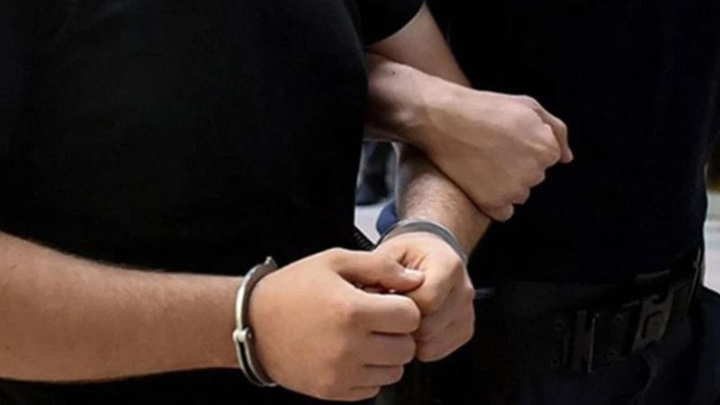 Gözaltına alınan 63 muvazzaf askerden 60'ı için tutuklama talebi