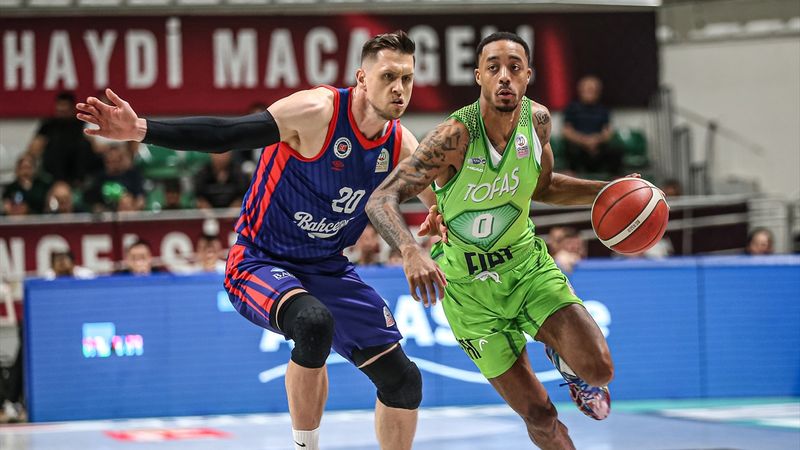 TOFAŞ, Bahçeşehir Koleji'ni yendi