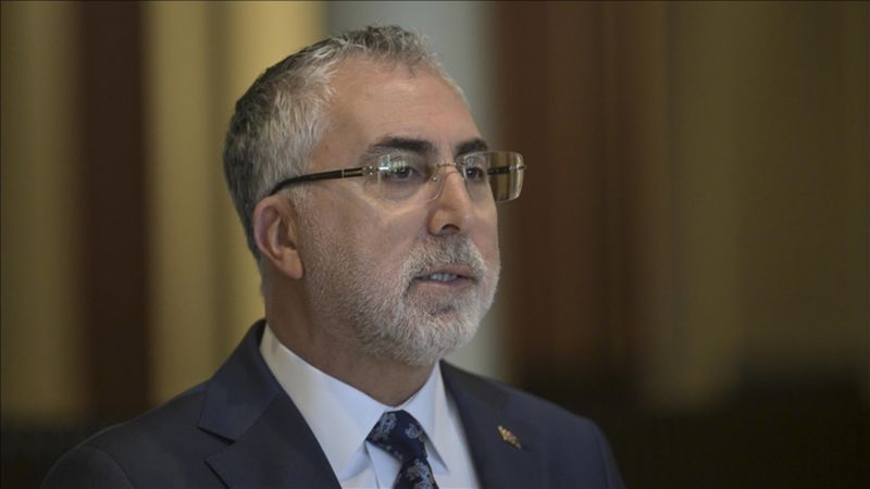 Deprem bölgesinde mücbir sebep hali 30 Kasım'a uzatıldı