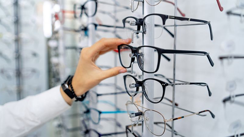 130 yıllık gözlük devi kepenk indirdi: Yüzlerce çalışan işsiz kaldı