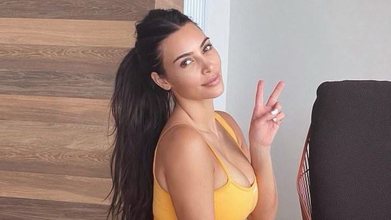 Kim Kardashian'ın giyinme odası! Normal bir daire kadar