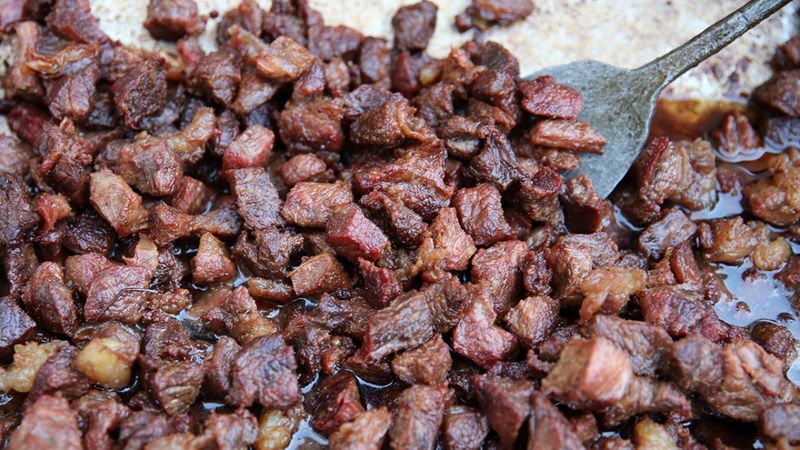 Pişirmeden bilin: Kavurmayı yumuşatan ipucu! Pamuk gibi yapıyor...