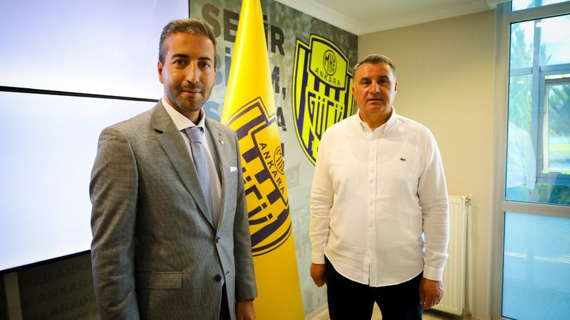 Ankaragücü, Mustafa Kaplan ile devam kararı aldı