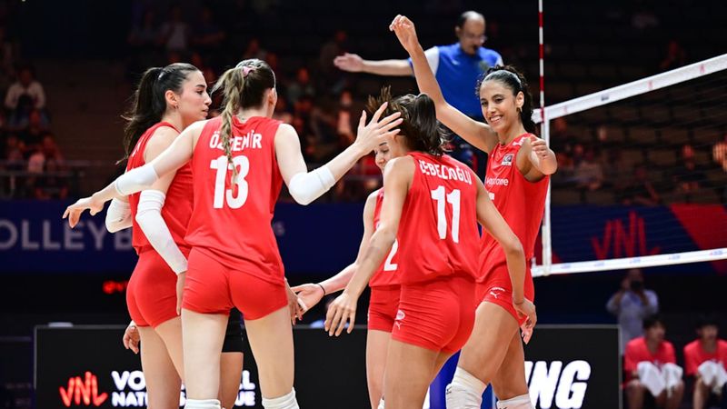 A Milli Kadın Voleybol Takımı, Fransa'yı devirdi