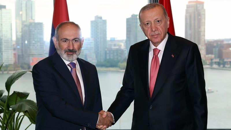 Cumhurbaşkanı Erdoğan, Ermenistan ve Endonezya liderleriyle görüştü